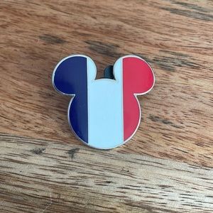 Disney World Mickey Pin - French flag